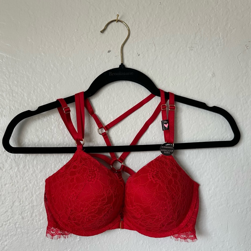NWT Victoria’s Secret Bombshell Plunge red lace bra